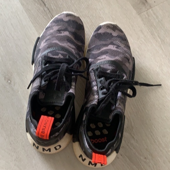 Adidas NMD Como The brand with 3 stripes shoes - Picture 10 of 12